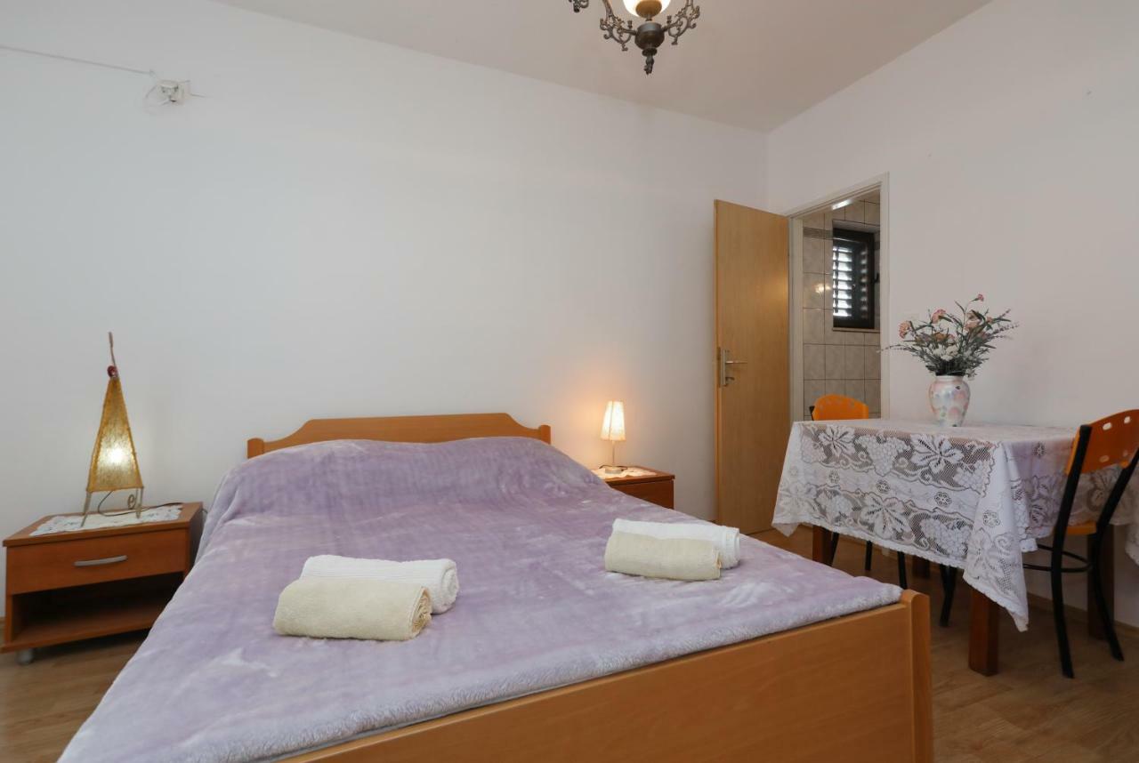 Studio Apartment Ana Supetar Exterior foto
